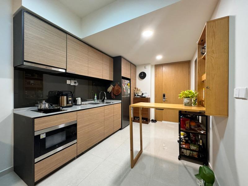 Midwood Condominium For Rent, $3,300, 1 Bed 1 Bath 484 sqft $6.82 psf