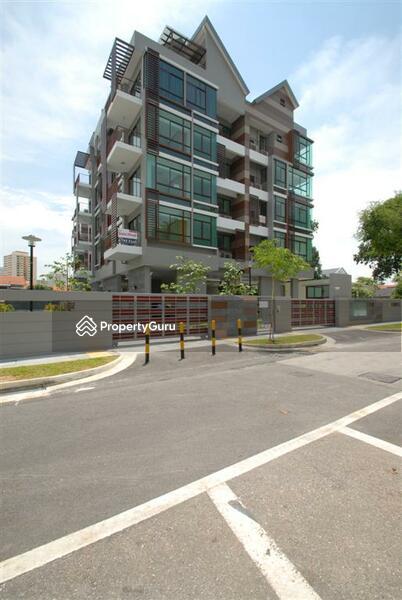Condominium for Rent: D15, 438129