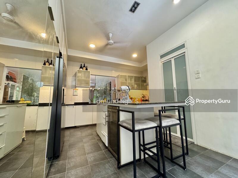 Condominium - Cluster House for Rent: D08, 208741