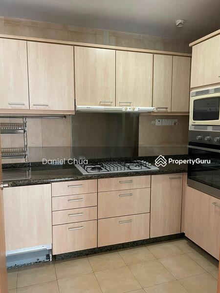 Condominium for Rent: Holland, D10, 276305