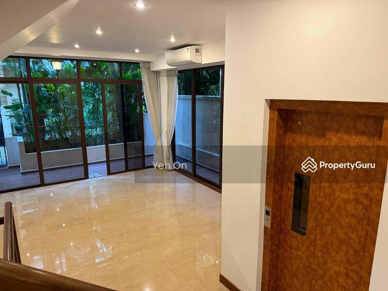 Cluster House for Rent: Holland, D10, 275764