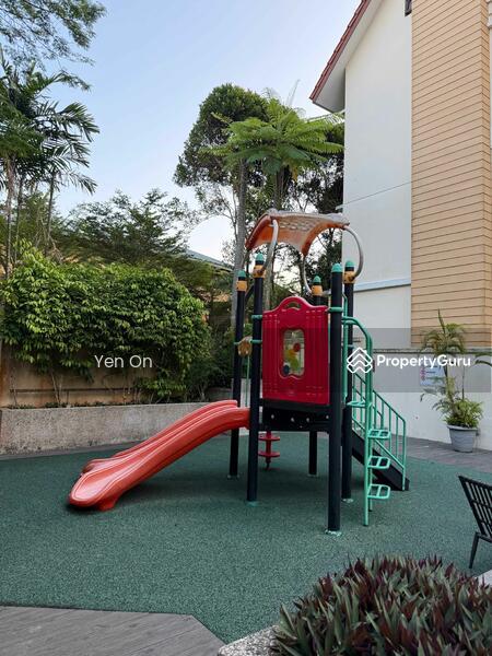Cluster House for Rent: Holland, D10, 275764