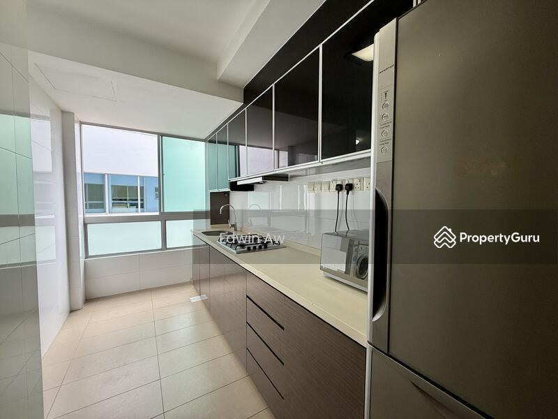 Apartment for Rent: Cairnhill, D09, 228697