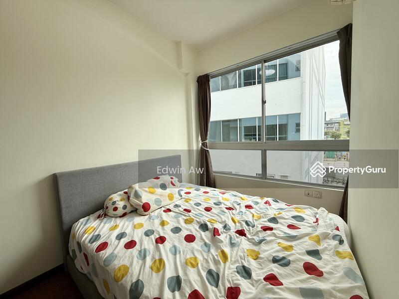 Apartment for Rent: Cairnhill, D09, 228697