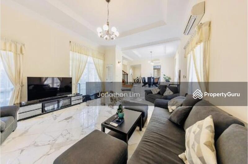 Rare Spacious Detached House For Rent