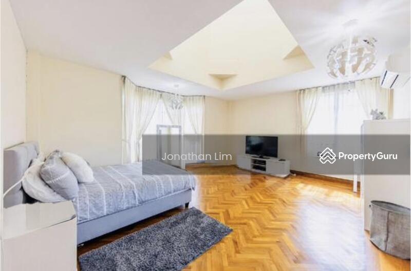 Rare Spacious Detached House For Rent