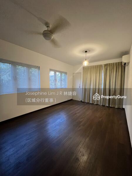Corner Terrace for Rent: Holland, D10, 277000