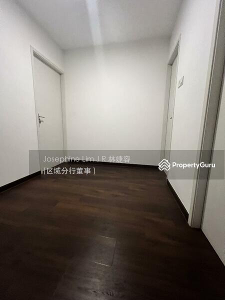 Corner Terrace for Rent: Holland, D10, 277000