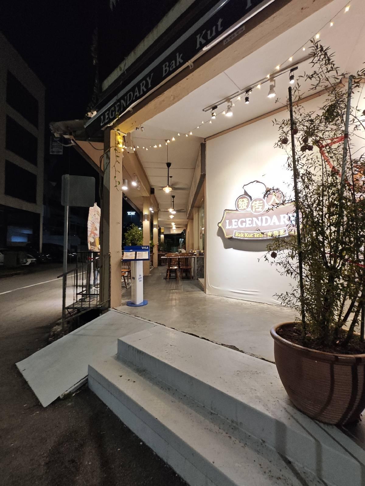 Citigate Residence Apartment For Rent, $3,900, 3 Bed 2 Bath 840 sqft $4.64 psf