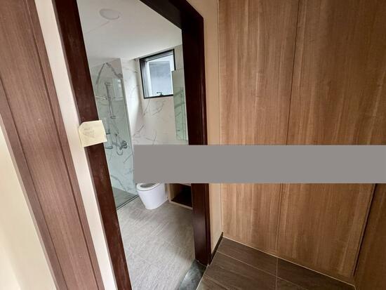 Creston Residence Condominium For Rent, $7,200, 3 Bed 2 Bath 1,648 sqft $4.37 psf