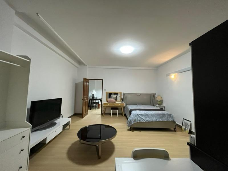 Condominium for Rent: Cairnhill, D09, 228512