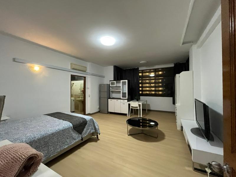 Condominium for Rent: Cairnhill, D09, 228512