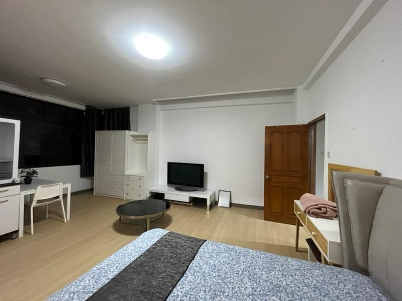 Condominium for Rent: Cairnhill, D09, 228512