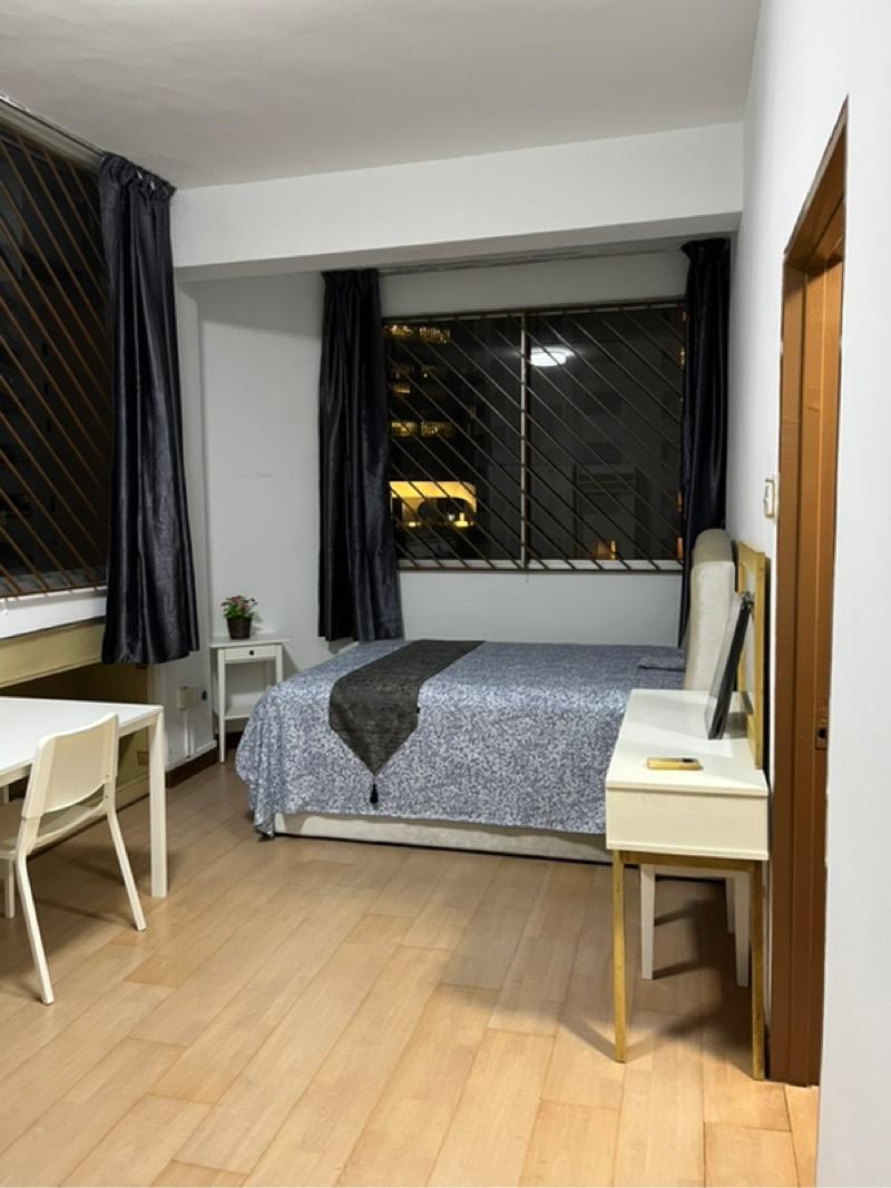 Prop-GPT: Condominium: D09 Cairnhill Elizabeth Tower