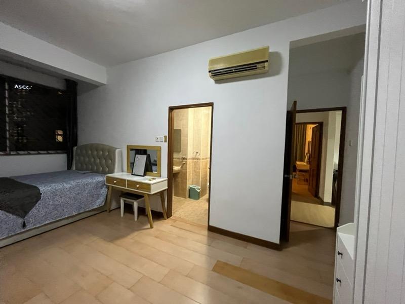 Condominium for Rent: Cairnhill, D09, 228512