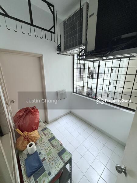 Condominium for Rent: D23, 679668