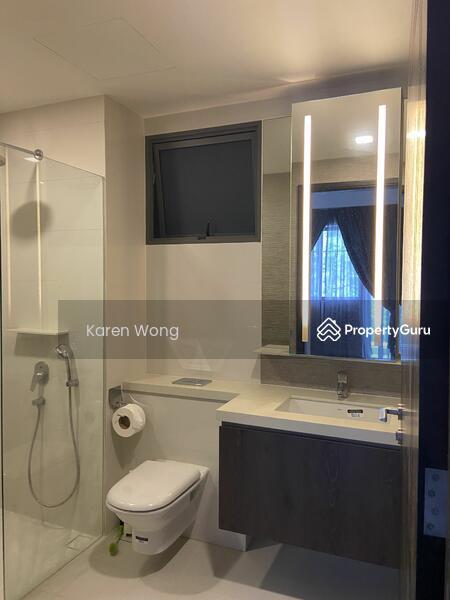 R Maisons (The Maisons)