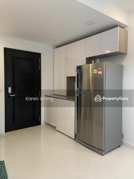 R Maisons (The Maisons)