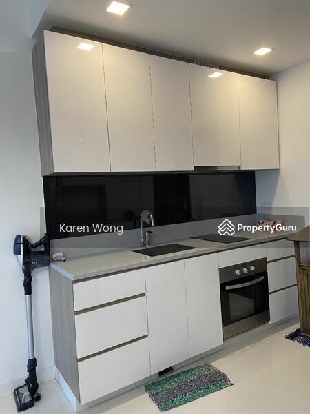 R Maisons (The Maisons)