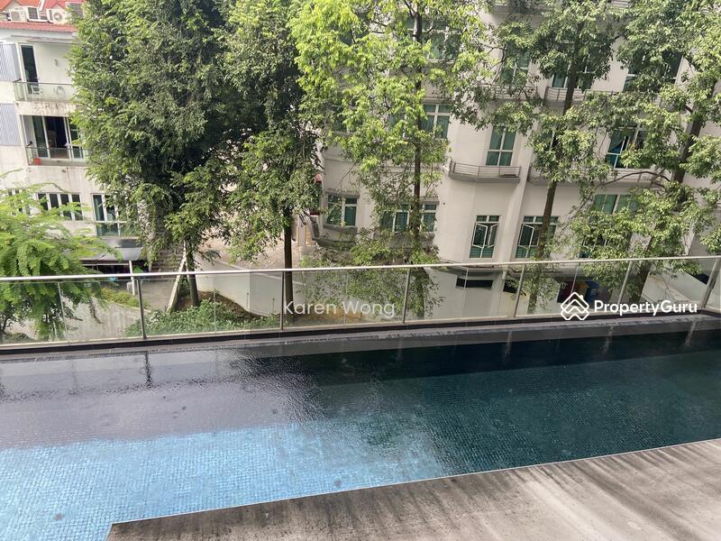 R Maisons (The Maisons)