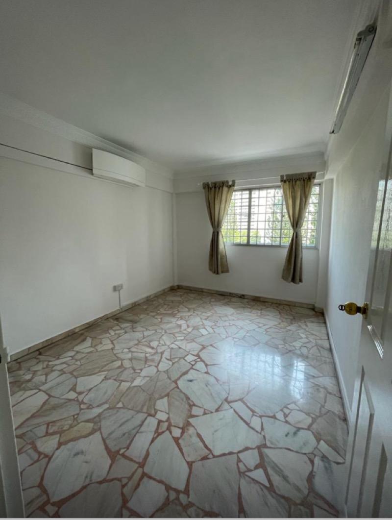 221A Jurong East Street 21 HDB Apartment For Rent, $3,500, 3 Bed 2 Bath 1,108 sqft $3.16 psf