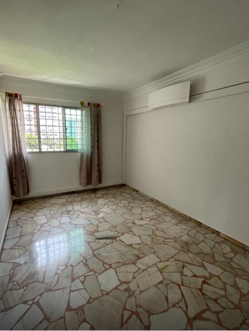 221A Jurong East Street 21 HDB Apartment For Rent, $3,500, 3 Bed 2 Bath 1,108 sqft $3.16 psf