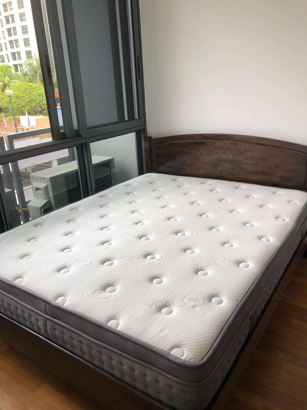 New listing MRT , market, shopping malls  Condominium For Rent, $3,200, 2 Bed 1 Bath 43 sqft $74.42 psf