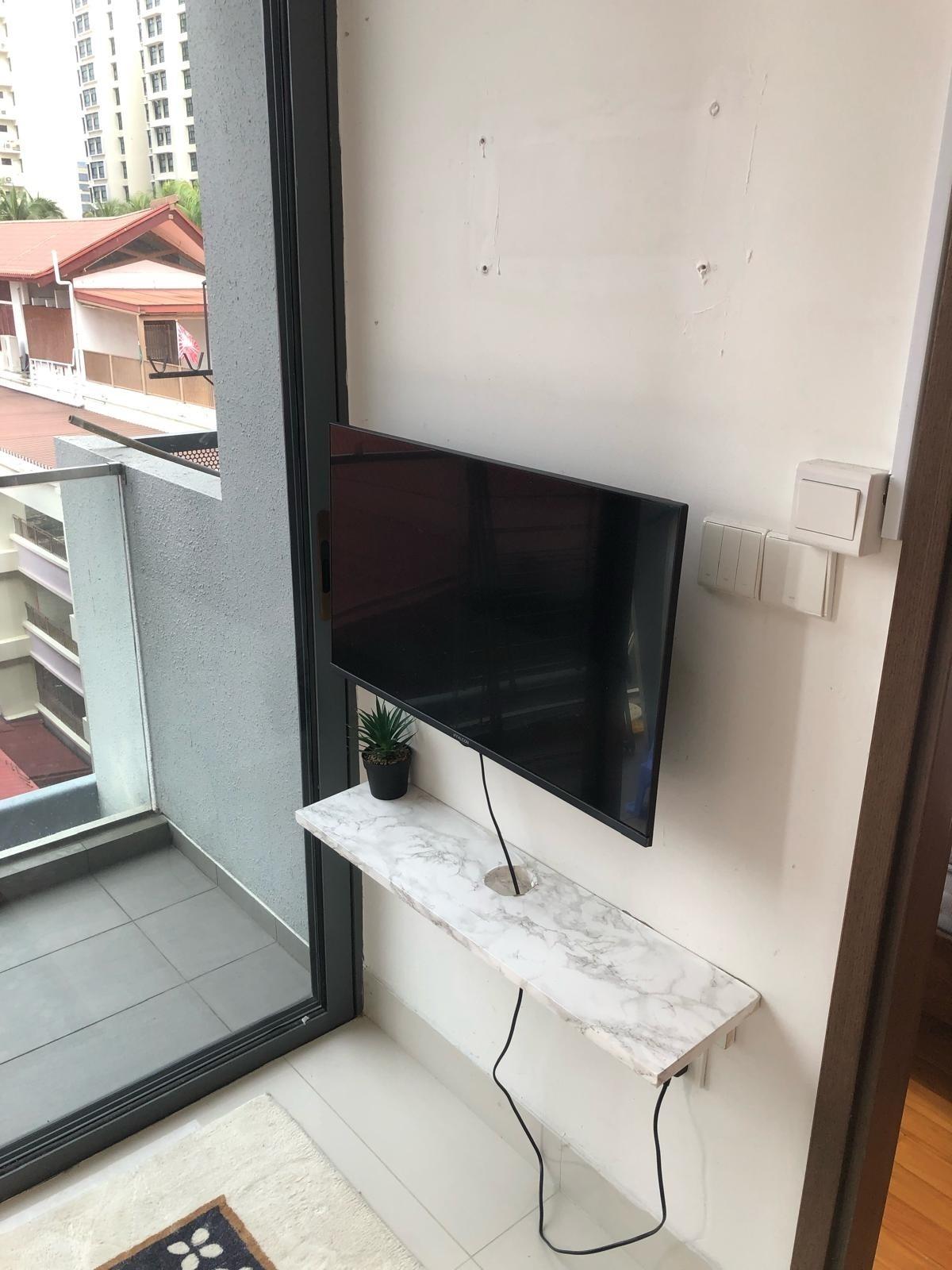 New listing MRT , market, shopping malls  Condominium For Rent, $3,200, 2 Bed 1 Bath 43 sqft $74.42 psf