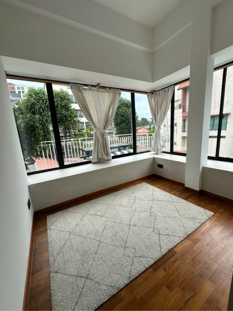 Condominium for Rent: D15, 437276