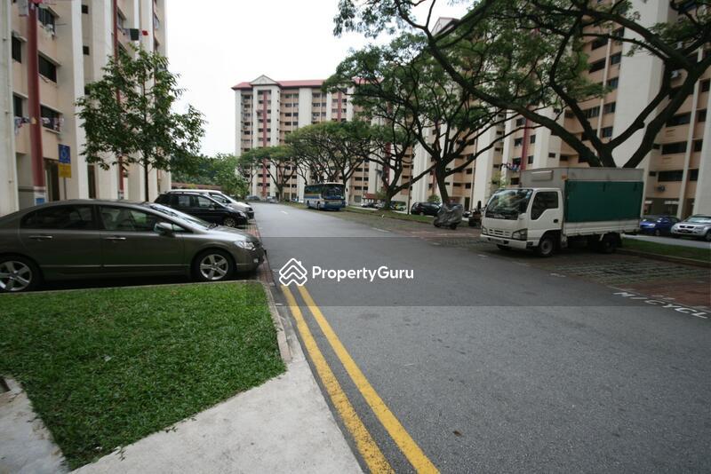 306 Jurong East Street 32