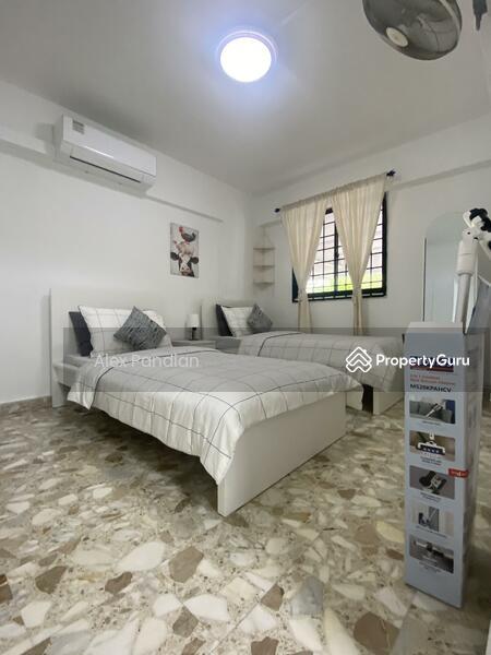 306 Jurong East Street 32