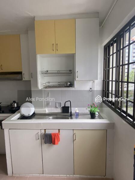 306 Jurong East Street 32