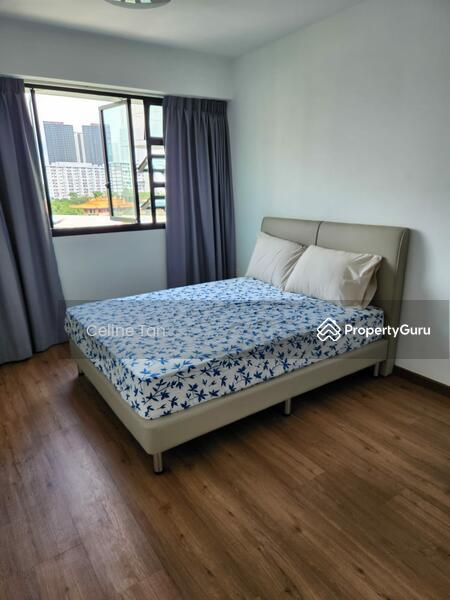 Prop-GPT: HDB Flat: D05 West Coast 801C West Coast Crescent