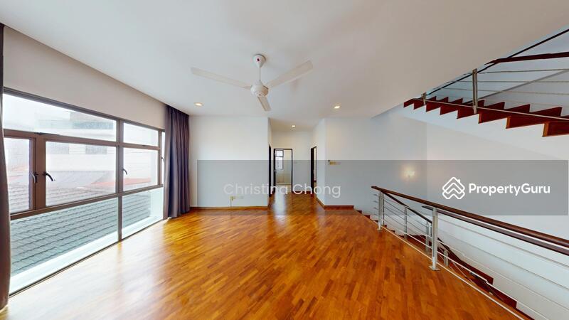 Corner Terrace for Rent: D19, 080808
