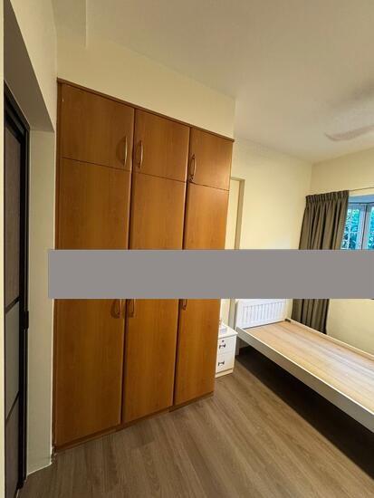 Evergreen Park Condominium Room Rental, $1,000, 1 Bed 1 Bath 80 sqft $12.50 psf