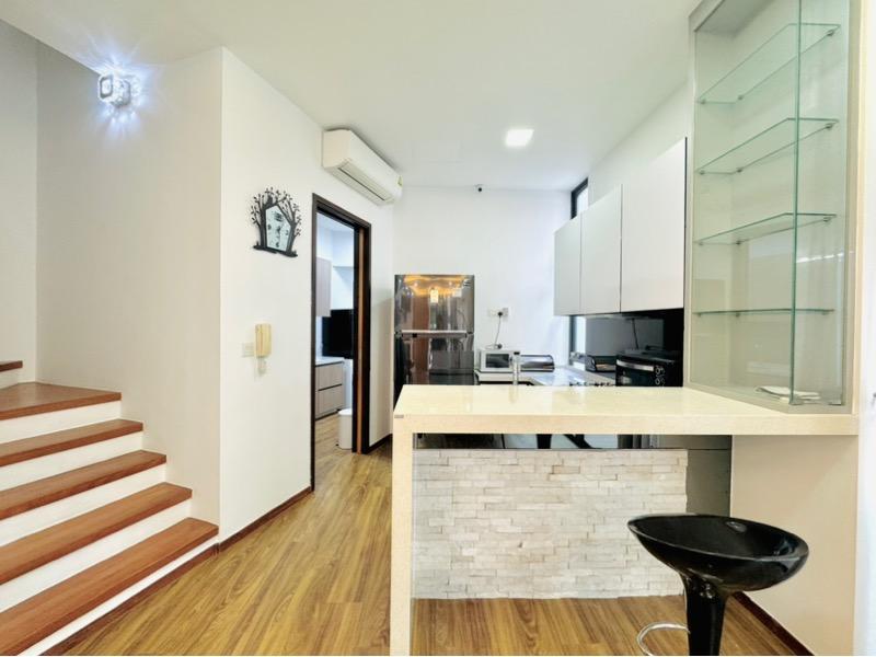 Serangoon Garden Estate Corner Terrace For Rent, $15,000, 5 Bed 6 Bath 3,810 sqft $6.69 psf