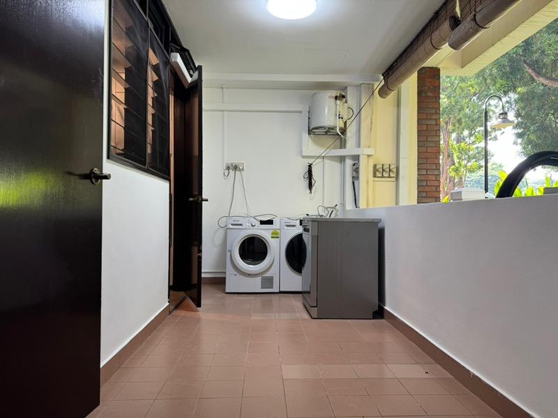 Gallop Gables Condominium For Rent, $13,500, 5 Bed 4 Bath 3,125 sqft $4.32 psf