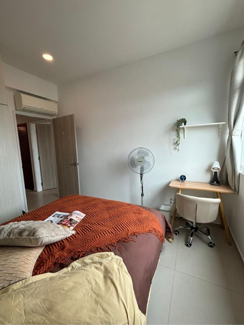 Prop-GPT: Condominium: D17 Loyang Avila Gardens