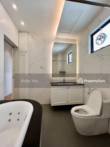 Condominium for Rent: Holland, D10, 278732