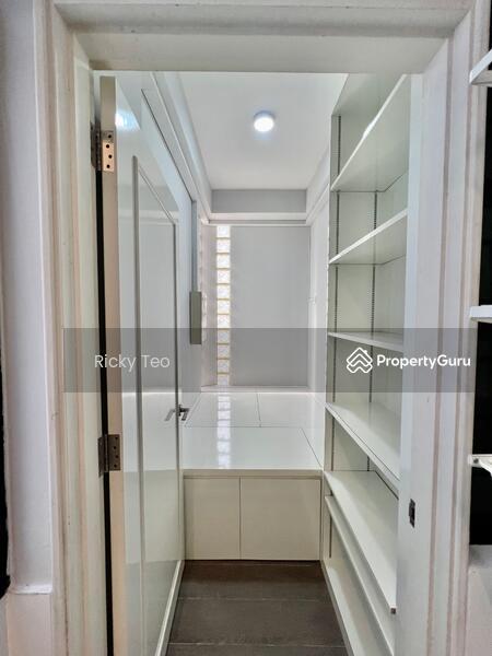 Condominium for Rent: Holland, D10, 278732