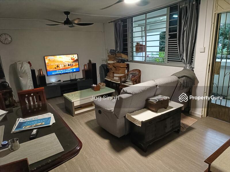 Prop-GPT: HDB Flat: D27 Yishun 770 Yishun Avenue 3