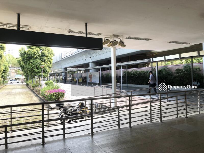 512 Bukit Batok Street 52