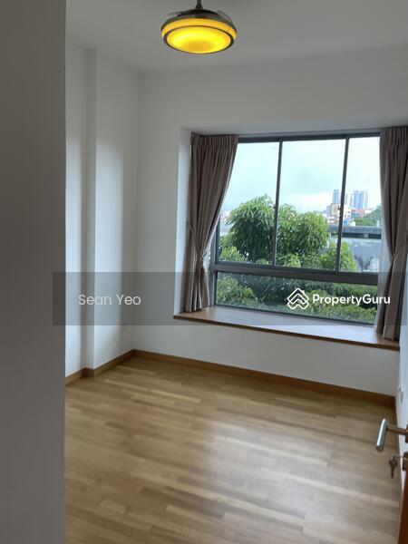 Condominium for Rent: Holland, D10, 278636