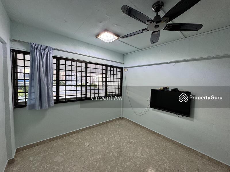 160 Bukit Batok Street 11