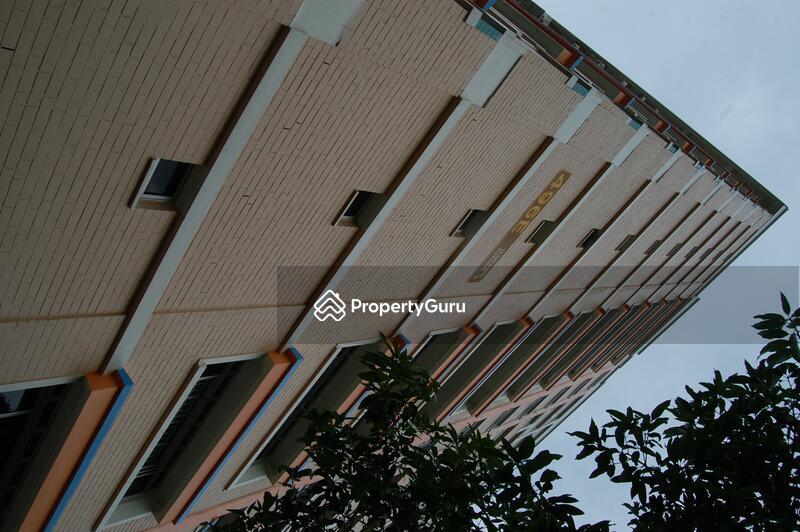 496E Tampines Avenue 9