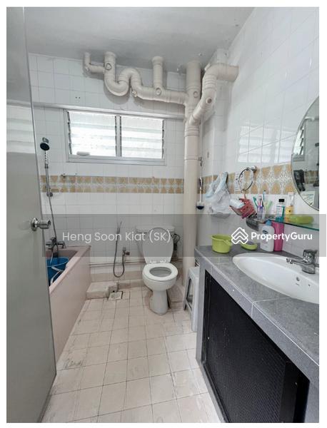 496E Tampines Avenue 9