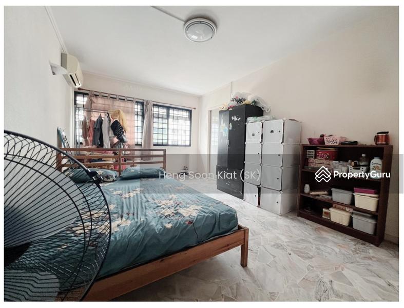 496E Tampines Avenue 9