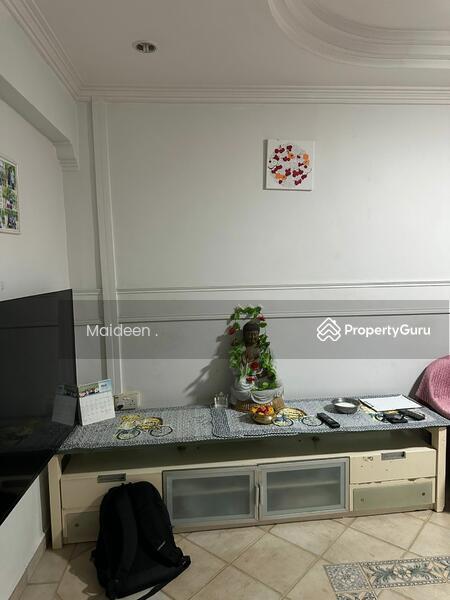 287 Tampines Street 22