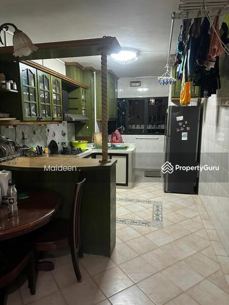 287 Tampines Street 22