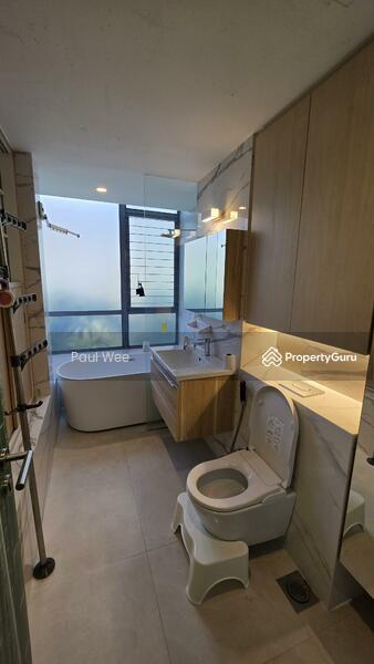 Condominium for Rent: D27, 757487